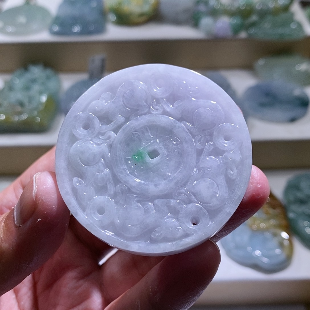 【闪购商品】翡翠颈饰未镶嵌鼠牌