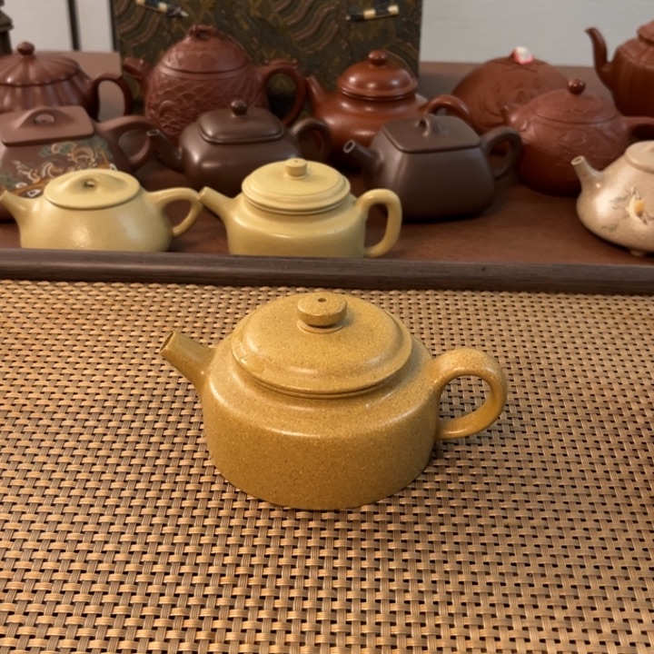 紫砂茶壶德钟黄金段半手壶