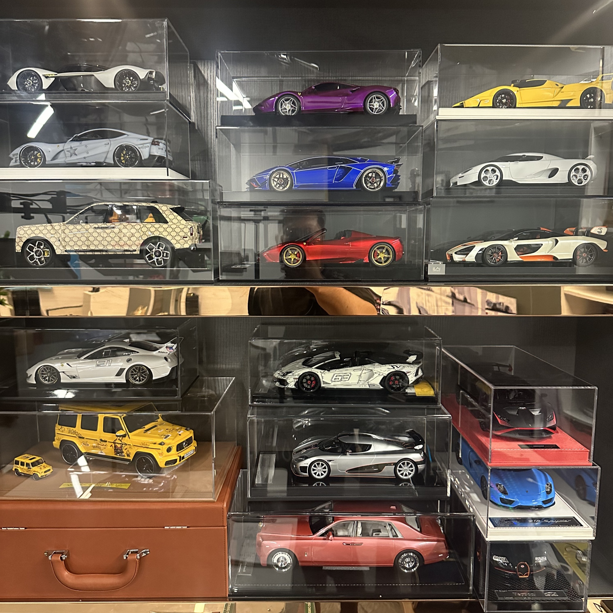 新潮家 1:18比例 汽车模型潮玩 G款