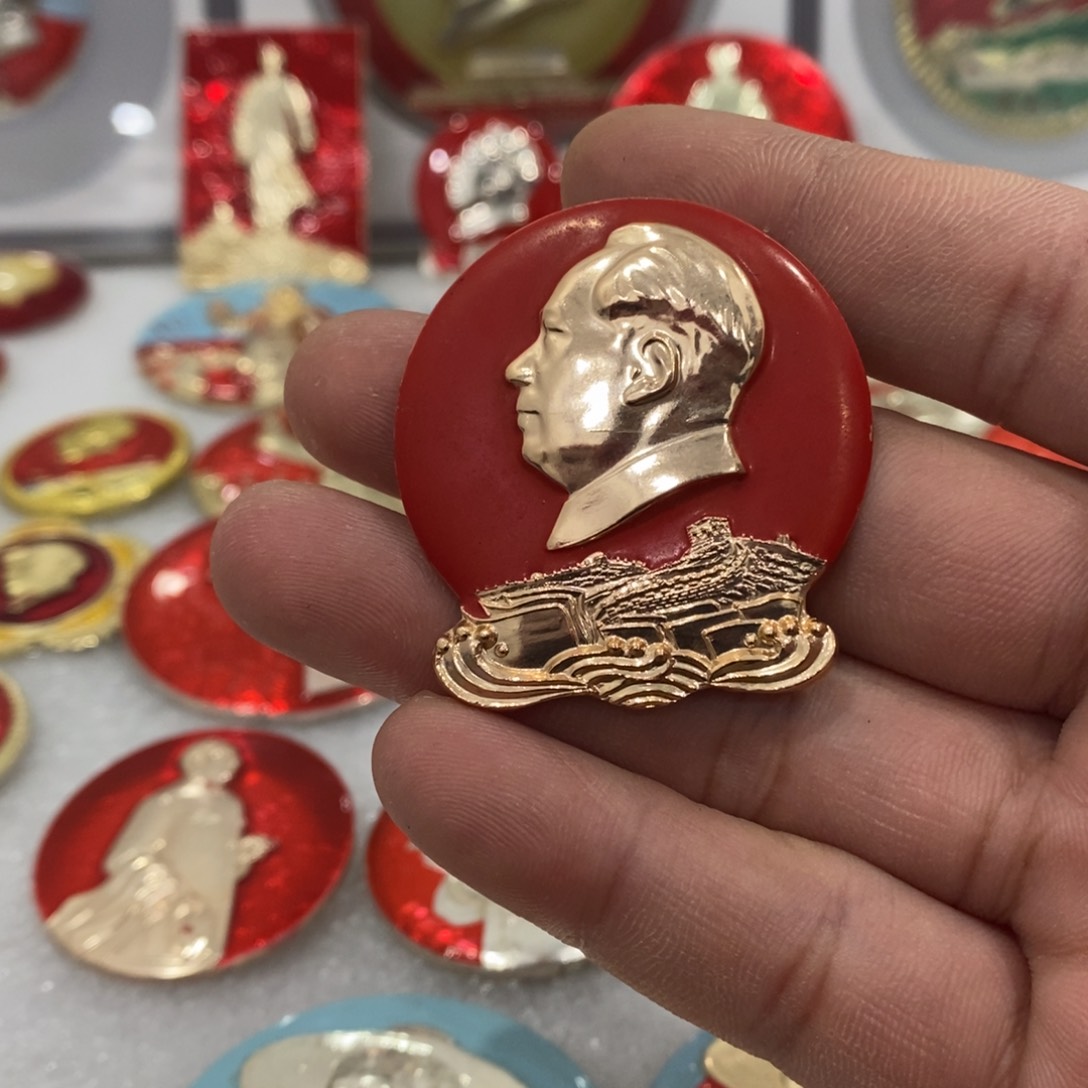 铝红色纪念章天津散套长城