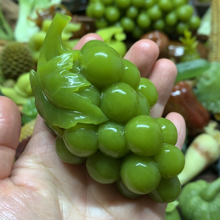 蛇纹石玉手把件未镶嵌