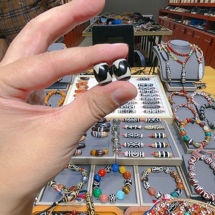 未镶嵌玛瑙/玉髓珠宝奇石