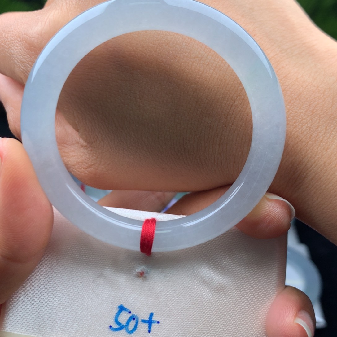 翡翠手镯未镶嵌手镯