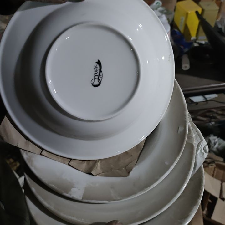 摆件陶瓷盘子碗啥都有