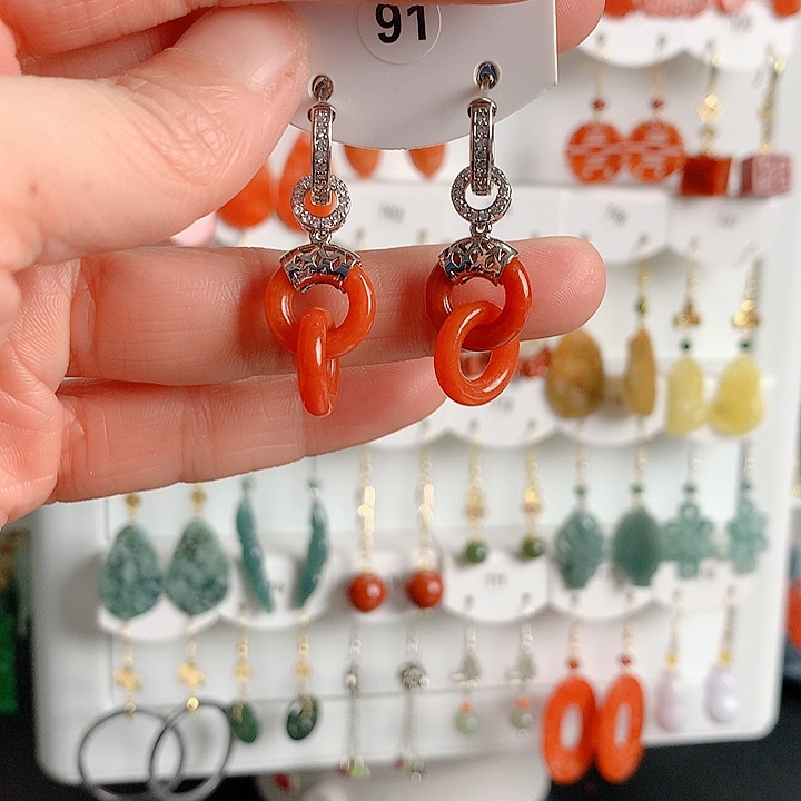 翡翠耳饰未镶嵌萍翡翠