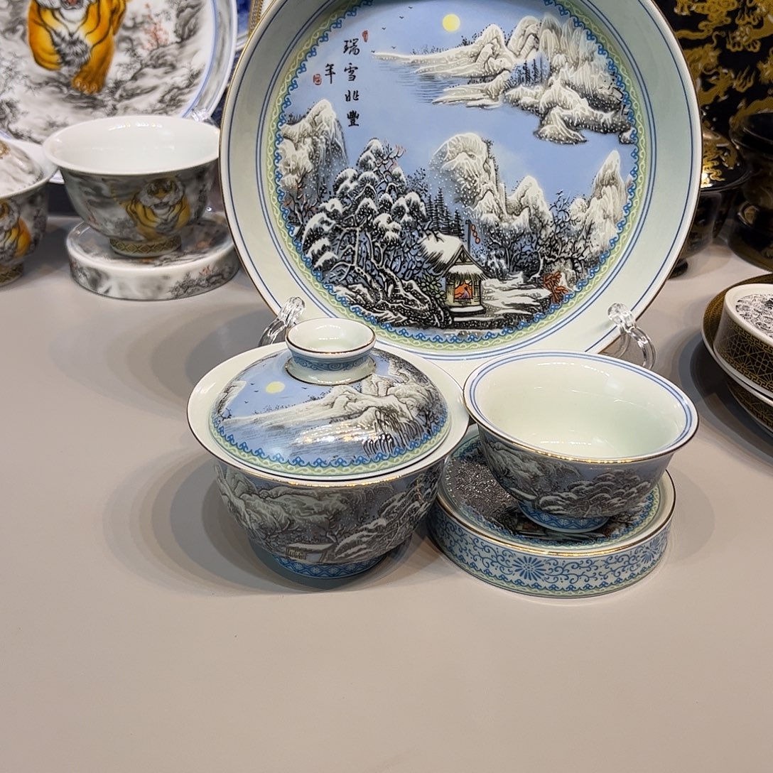 祗***景德镇市陶瓷艺术