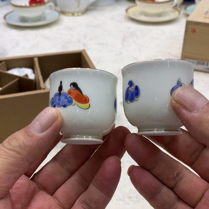 瓷片哈哈哈哈哈哈 