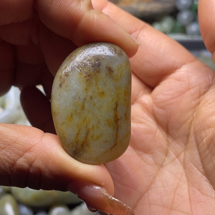 和田玉未镶嵌珠宝奇石