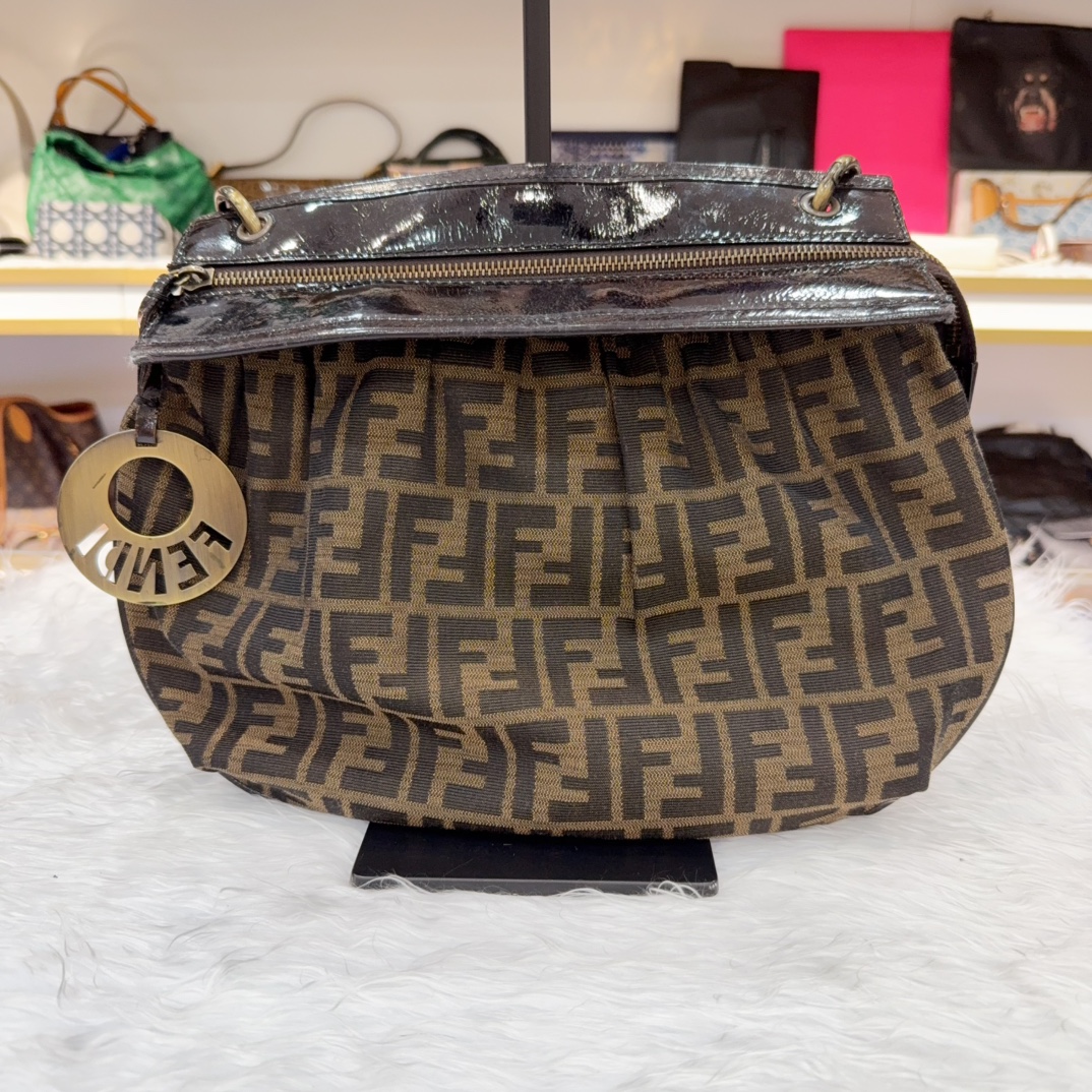 95新 FENDI/芬迪 （福利品）老花斜挎包