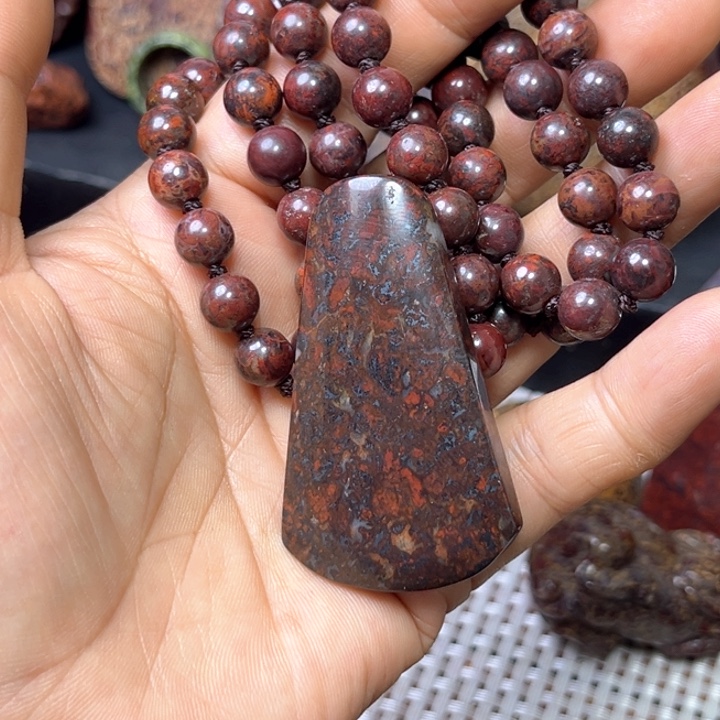 玉***华石英石牌子加链子