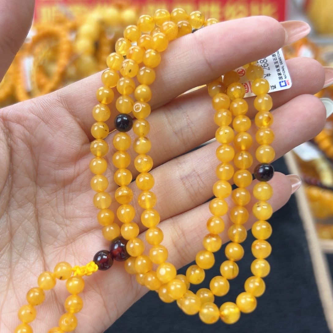 琥珀珠宝奇石未镶嵌