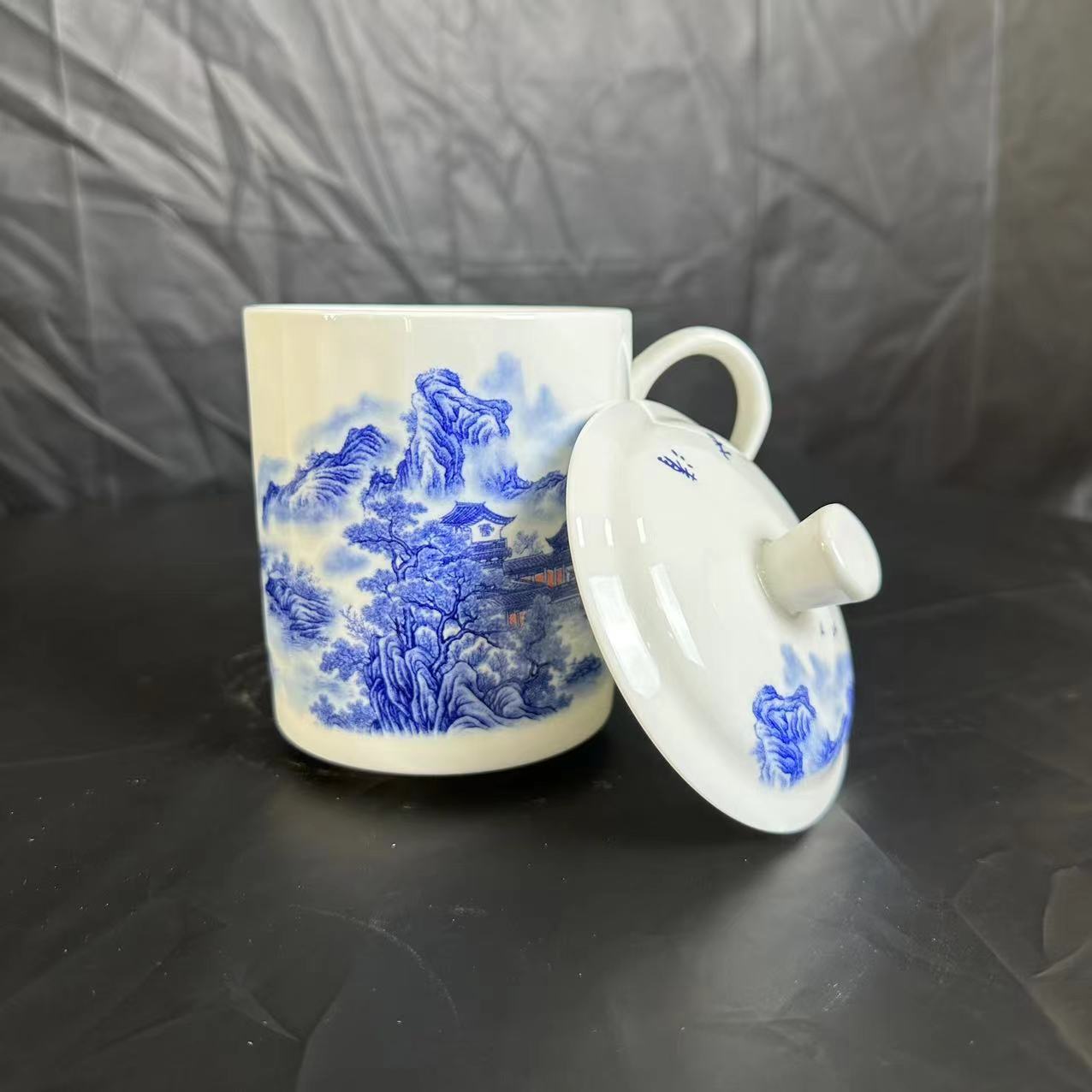 ZY-DP-A80青花山水办公杯/高11厘米宽12.5厘米