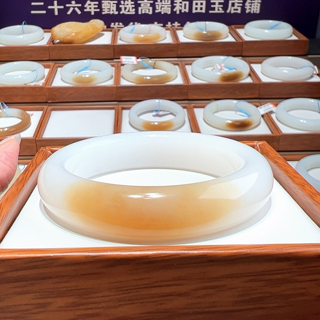 和田玉手镯55/56未镶嵌