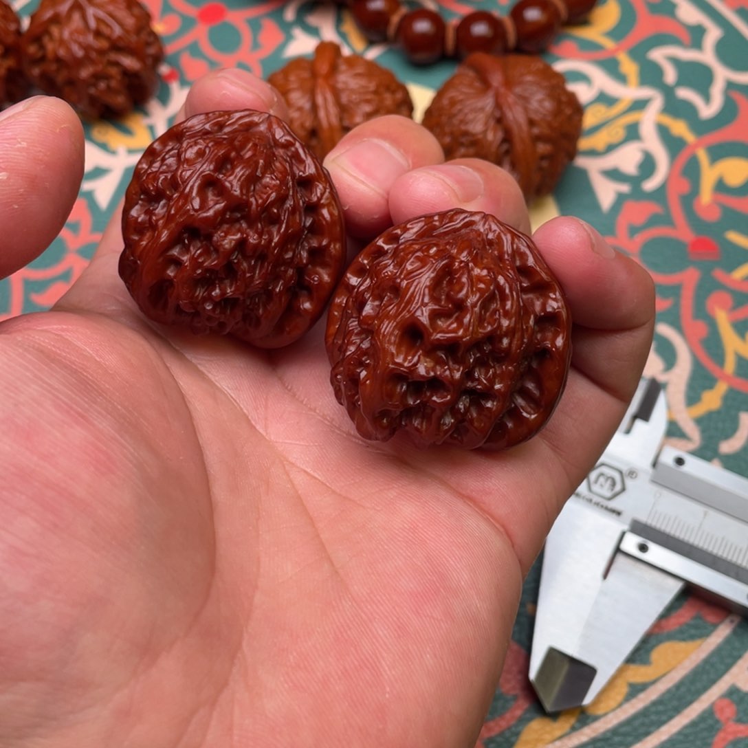 文玩核桃把件004三角白