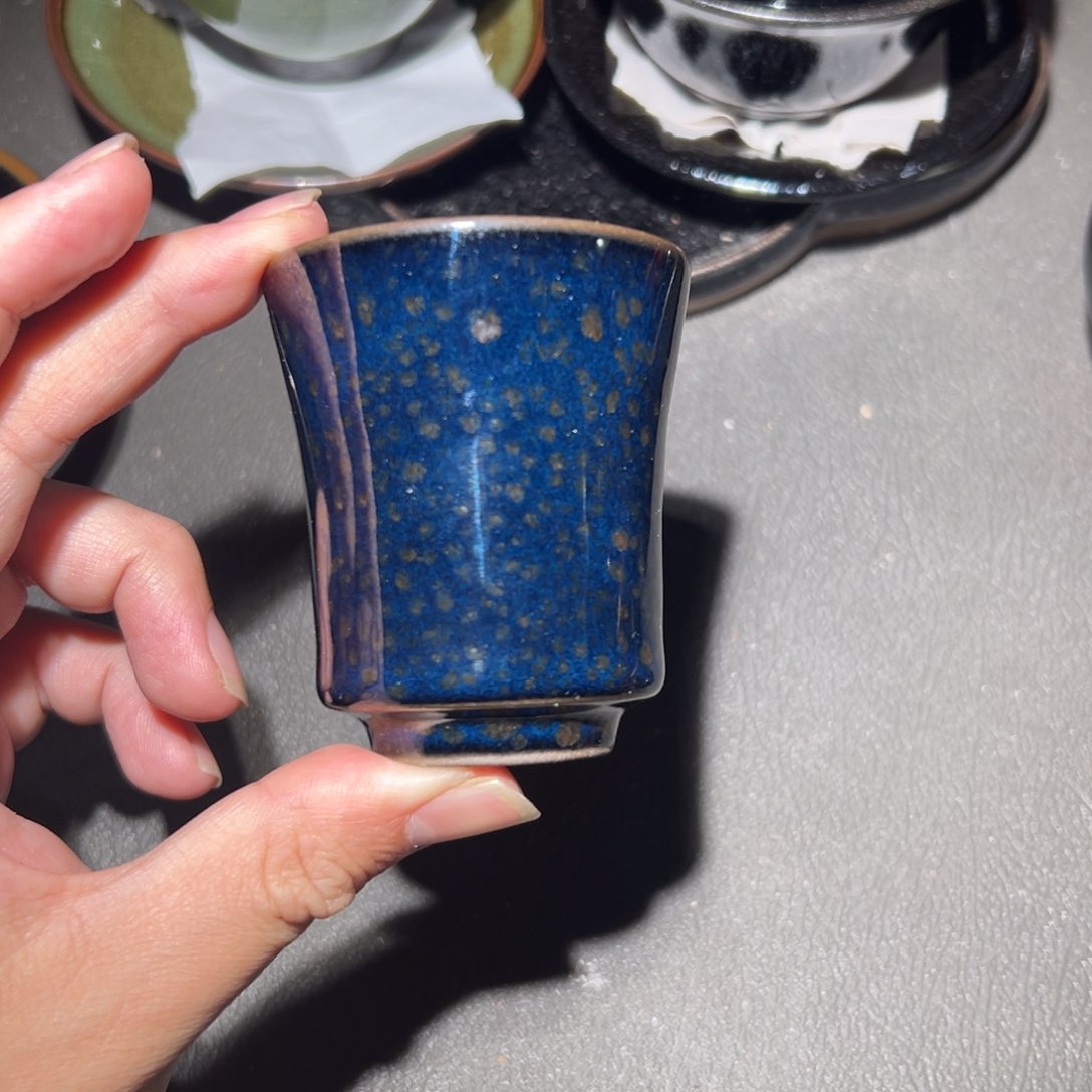 茶盏这种天气出门也可以带口罩