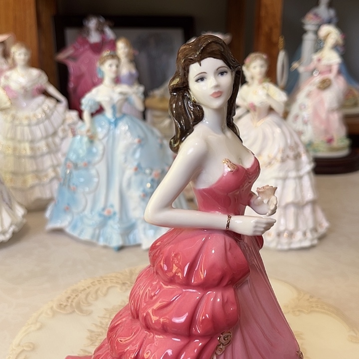 杯欧洲中古瓷器摆件