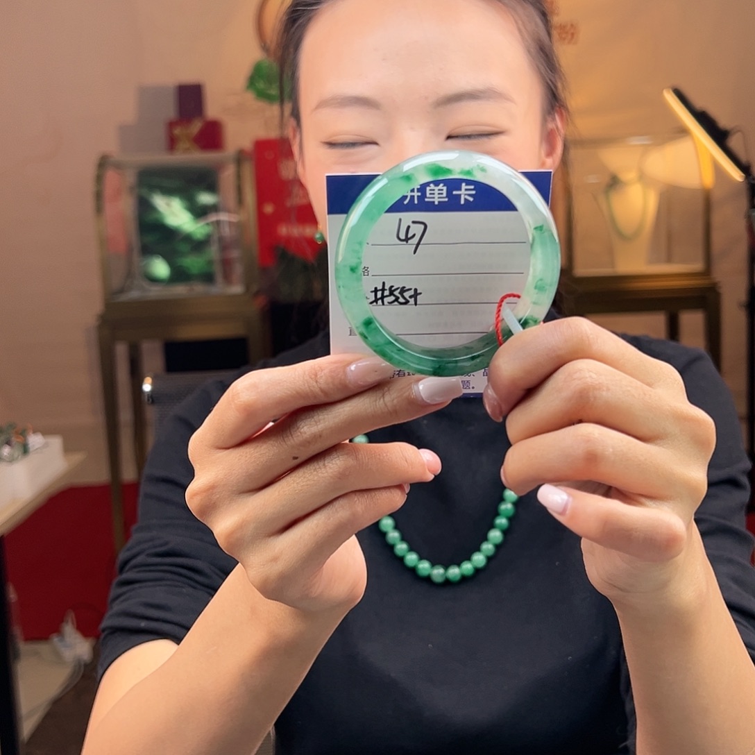 石英质玉未镶嵌手镯