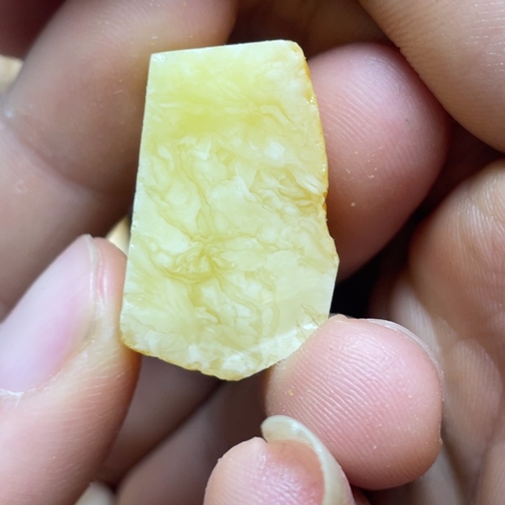 定制琥珀未镶嵌定制