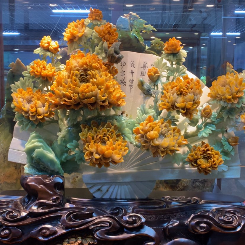 【闪购商品】蛇纹石玉未镶嵌摆件