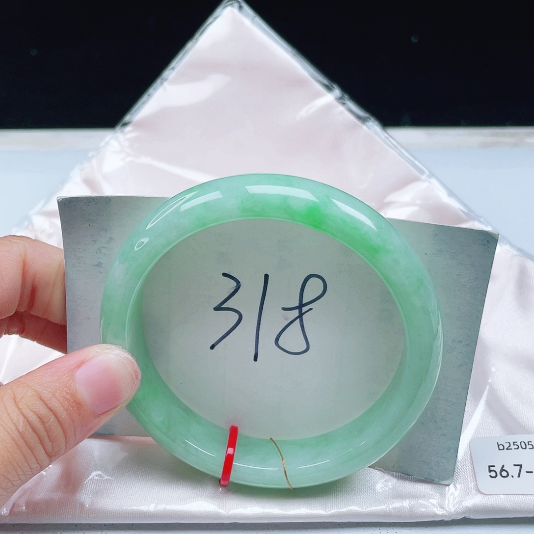 翡翠未镶嵌手镯56+正圈