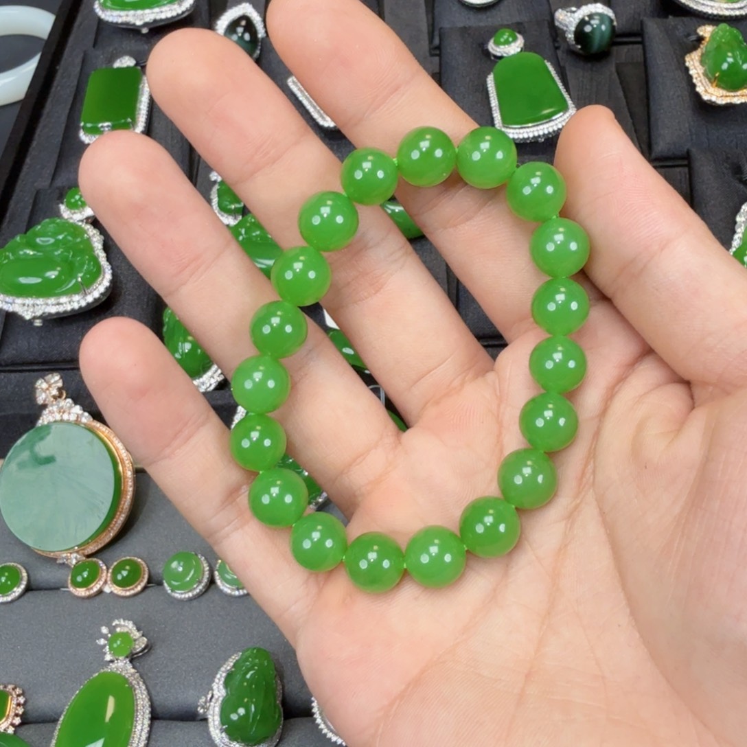 老***雀和田玉（碧玉）未镶嵌珠宝半成品