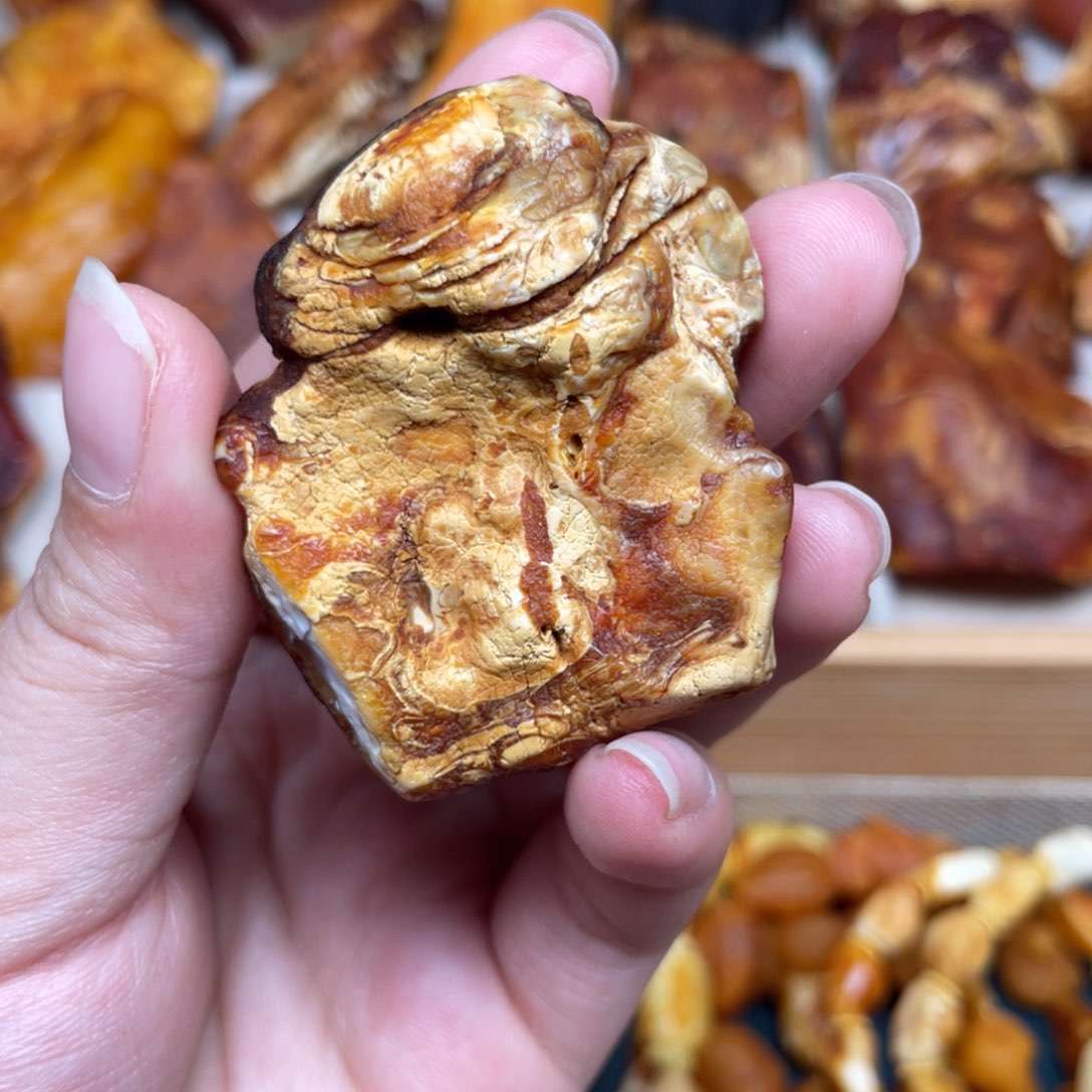 蜜蜡珠宝奇石未镶嵌