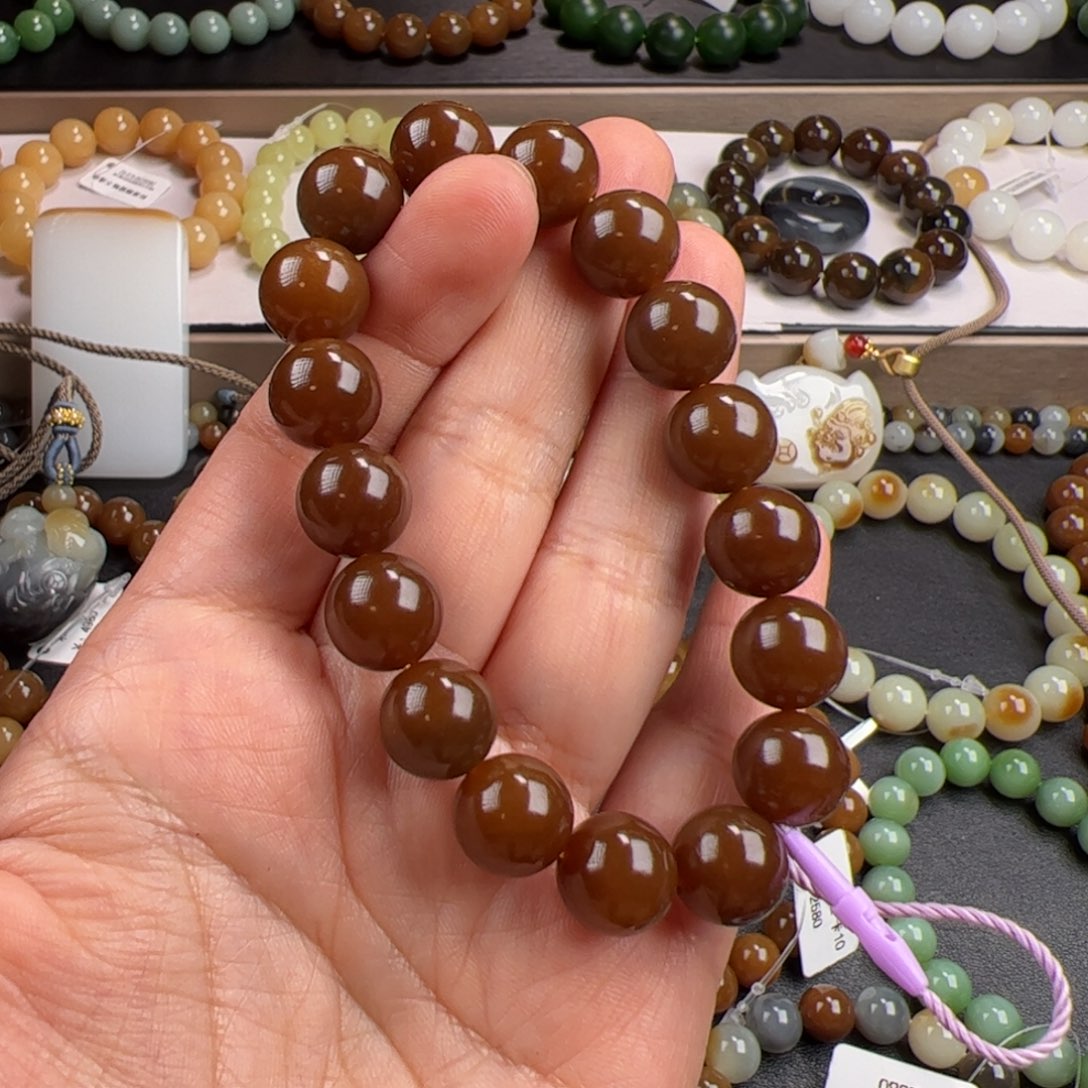 和田玉手链未镶嵌隔***火