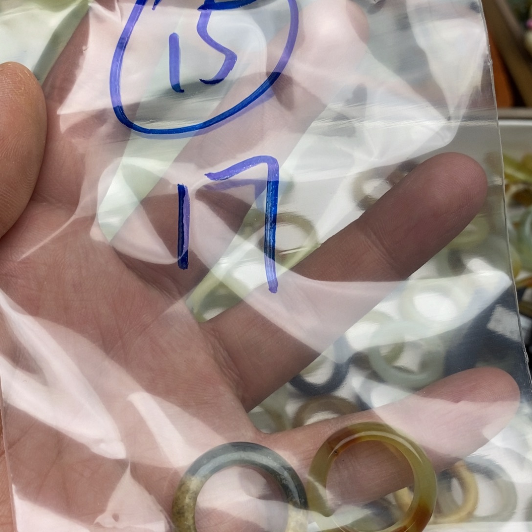 岫玉纯天然岫玉假一赔十默认微瑕未镶嵌
