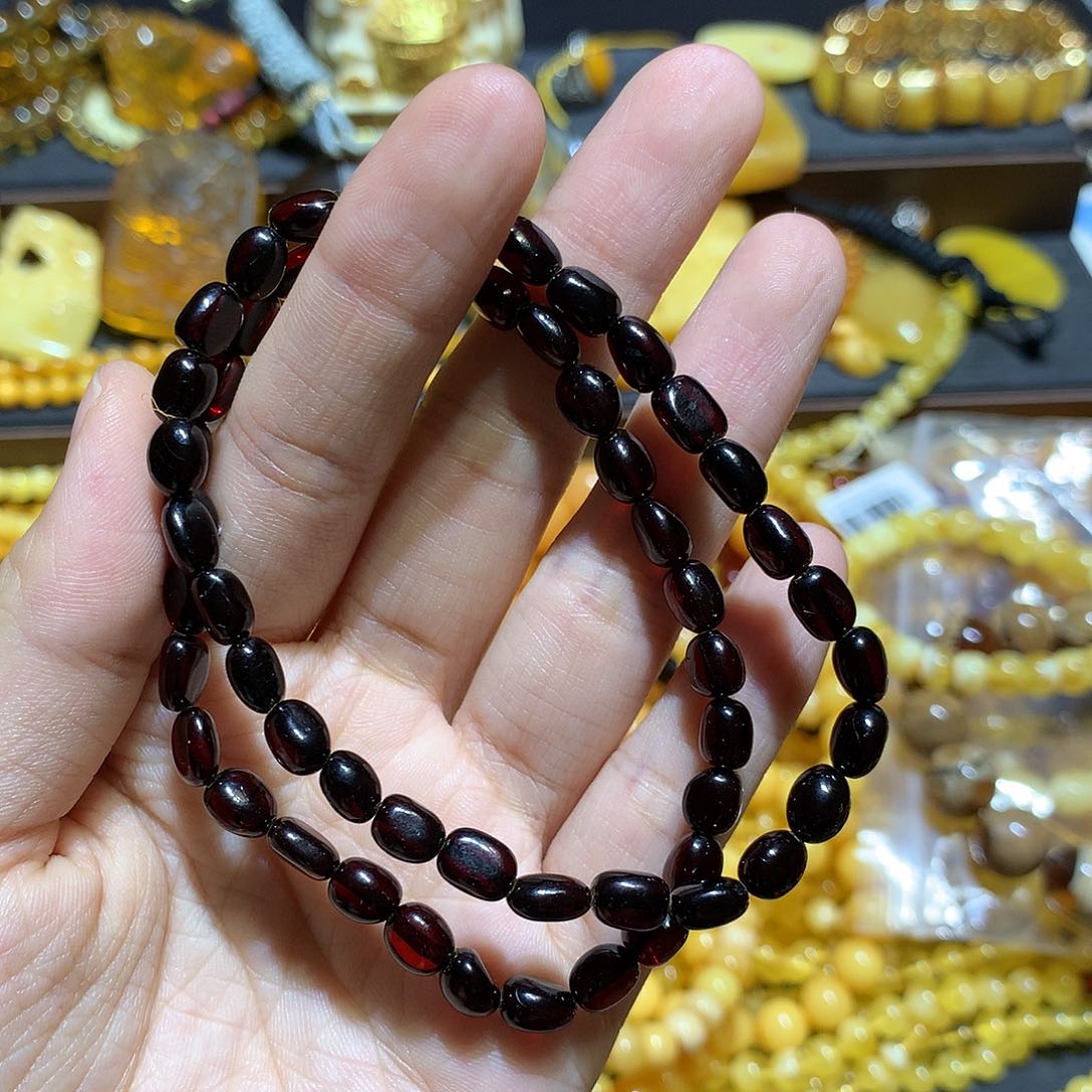 未镶嵌琥珀裸石多样性发其一