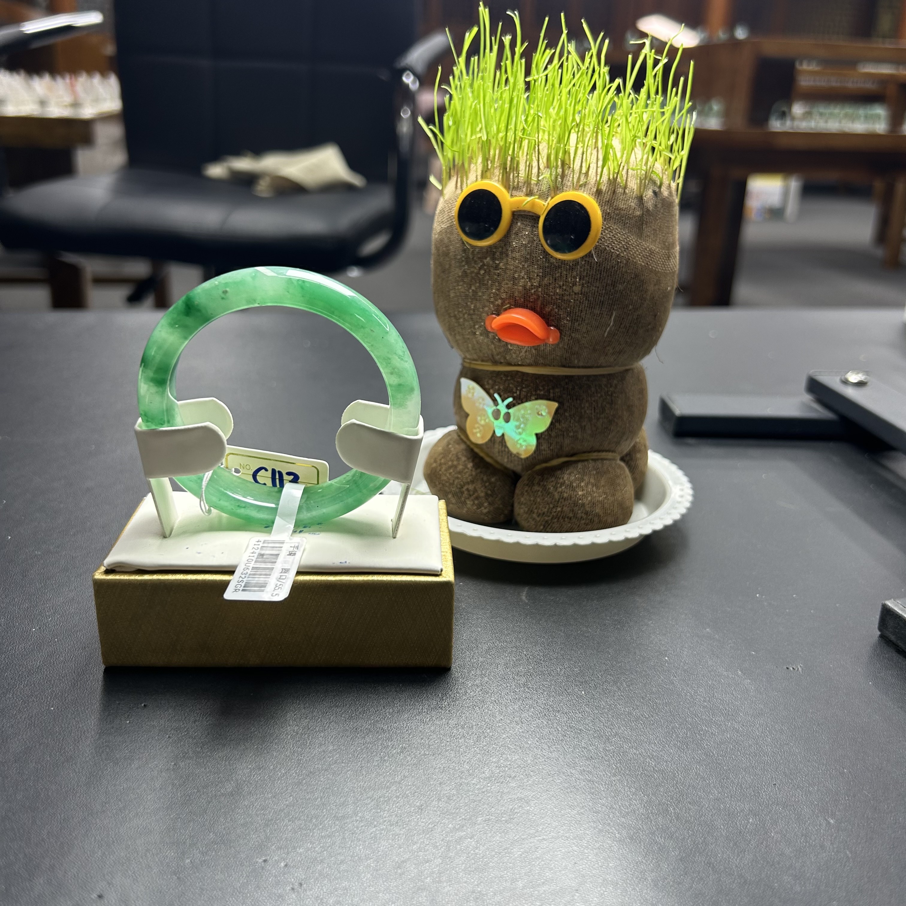 天然石英质玉非洲翠C113 手镯展示链接 多样性择优发货 拍一发一