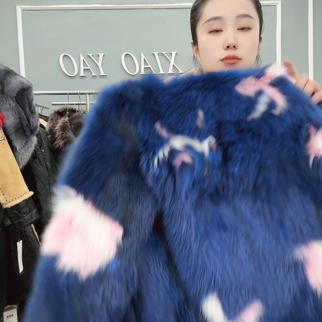 姚小妖家高端皮草