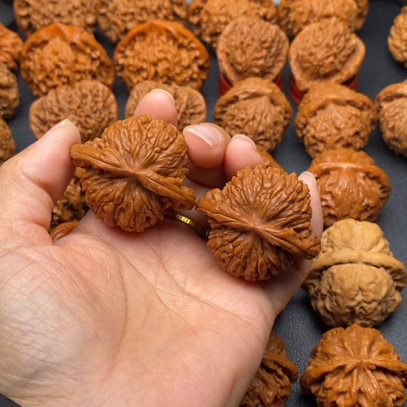 【闪购商品】文玩核桃把件小****斤楼子