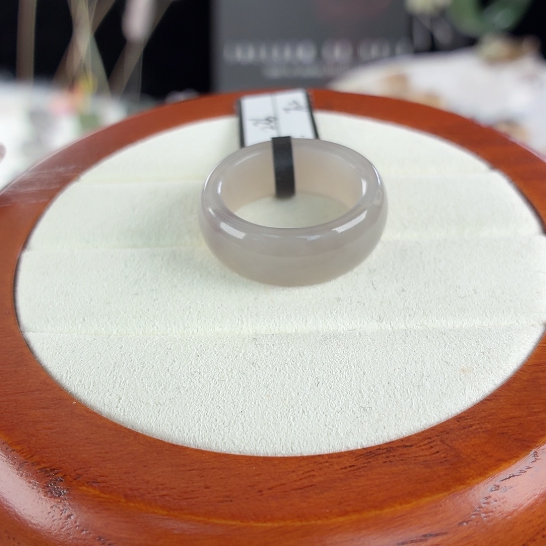 和田玉未镶嵌戒指i24紫葡萄轮胎18.6不退换