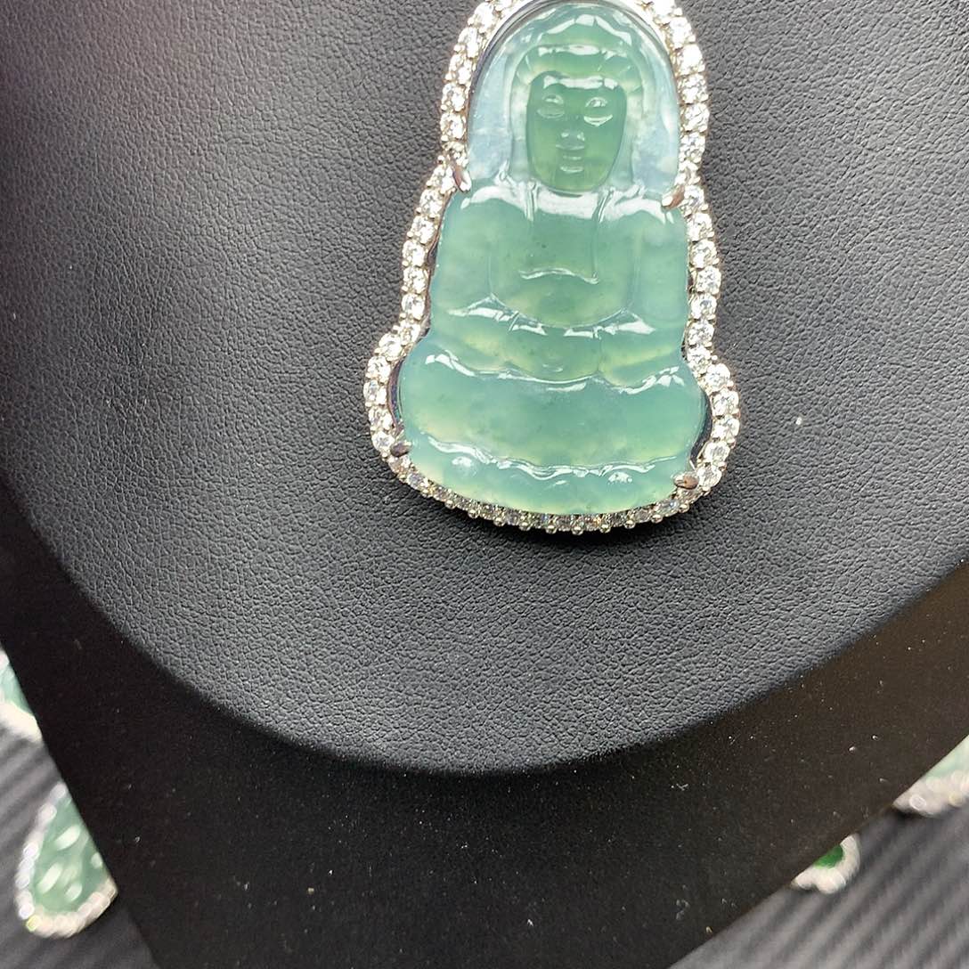 翡翠颈饰未镶嵌12345678