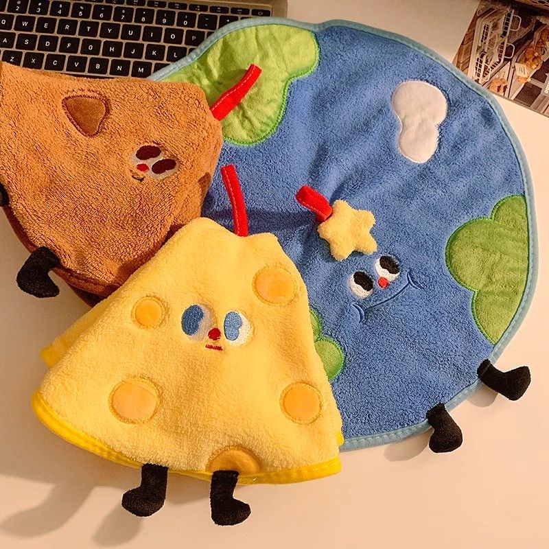 卡通可爱圆形地球芝士曲奇擦手巾珊瑚绒挂式儿童厨房卫生间小毛巾