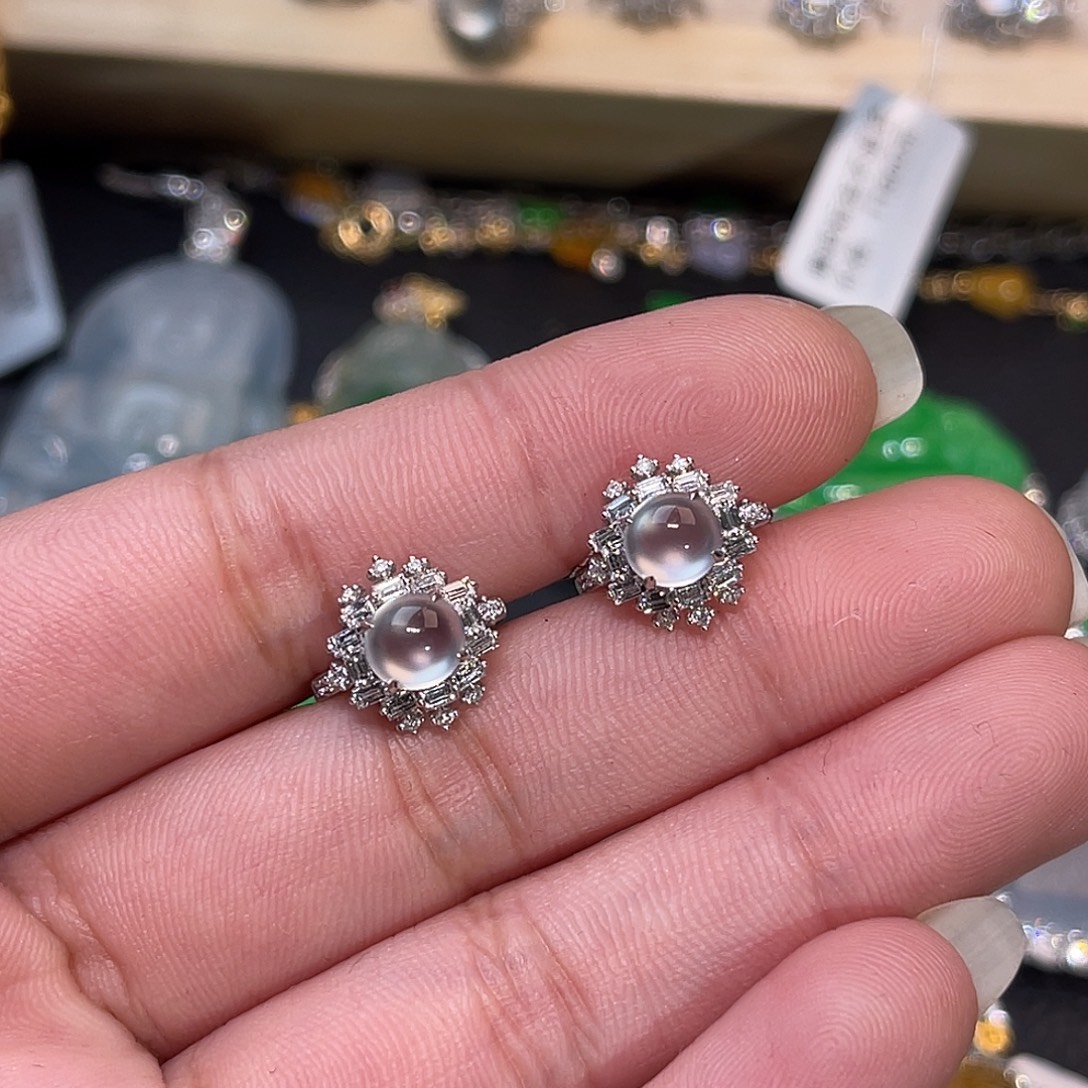 翡翠18K金镶嵌耳饰蛋面