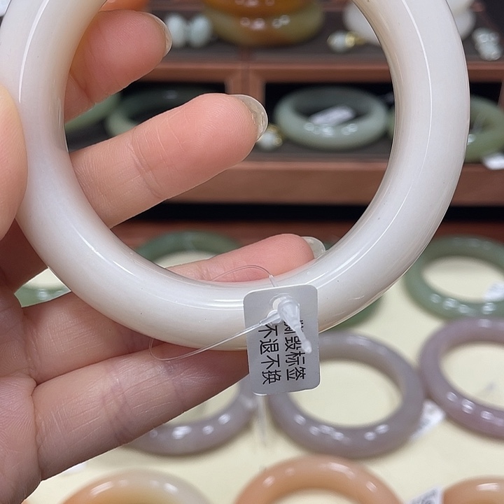 未镶嵌石英质玉珠宝奇石娟**流