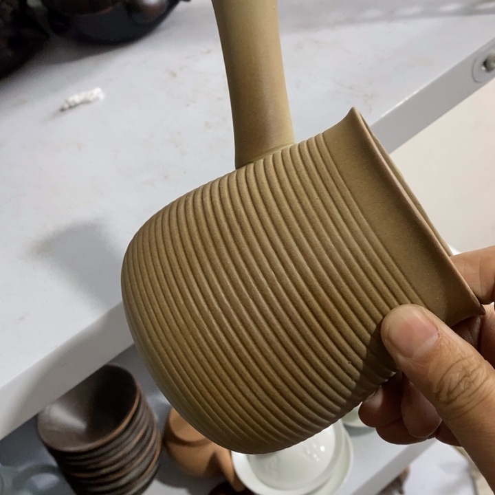 陶瓷艺术品及陶瓷壶