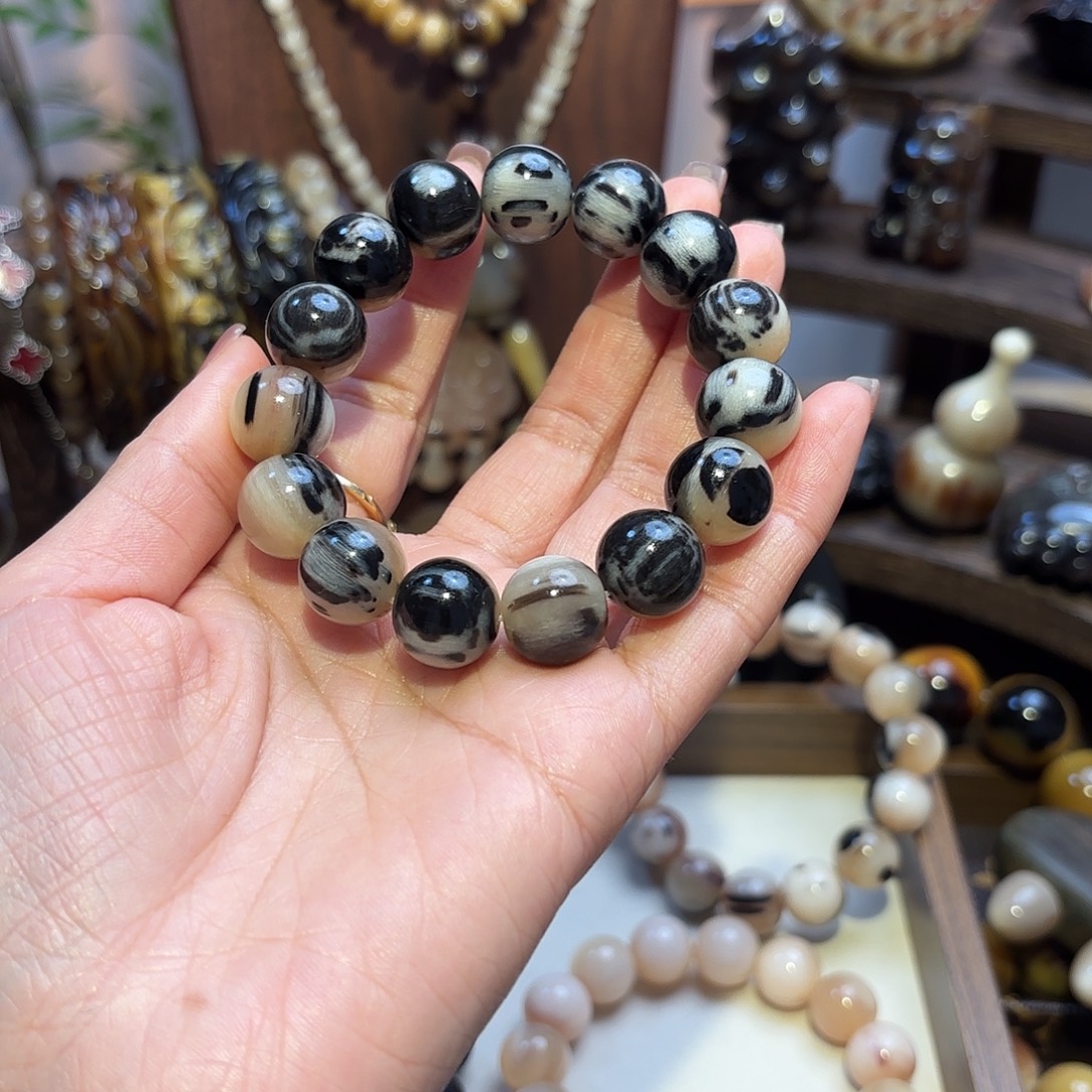 @***-非金属高贵羊手串