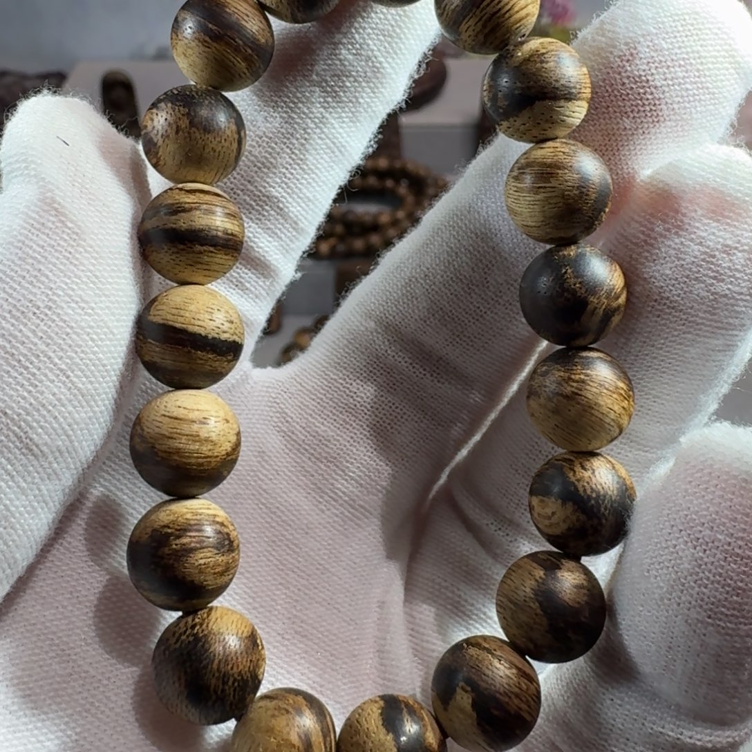 沉香沉香碎屑达拉干1.0九五沉10.2克