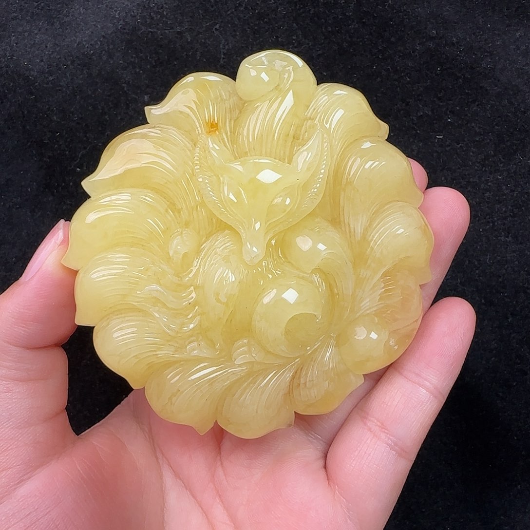 蜜蜡未镶嵌珠宝奇石