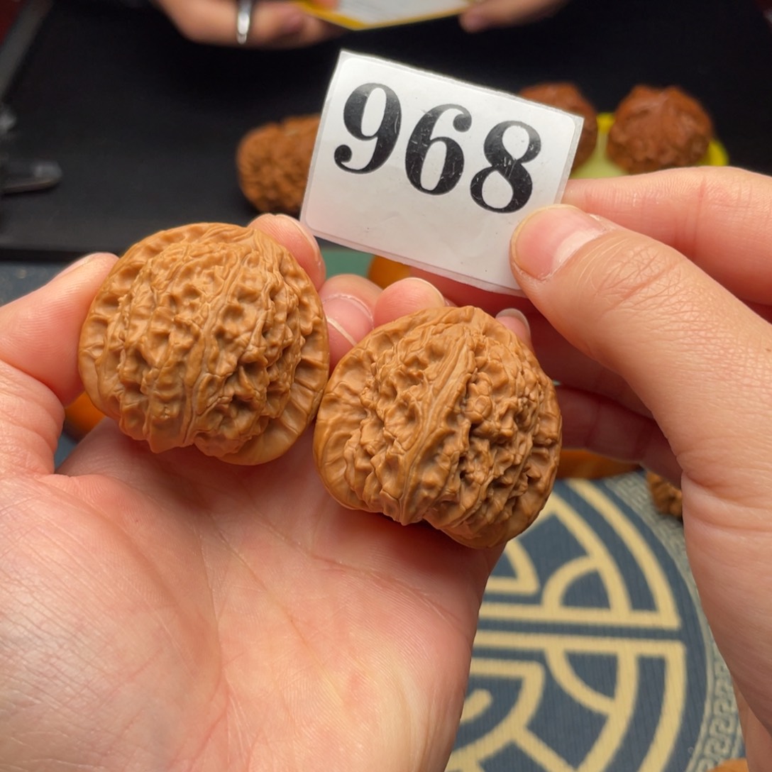 桃核吊坠39全品三角白葡萄酒968号