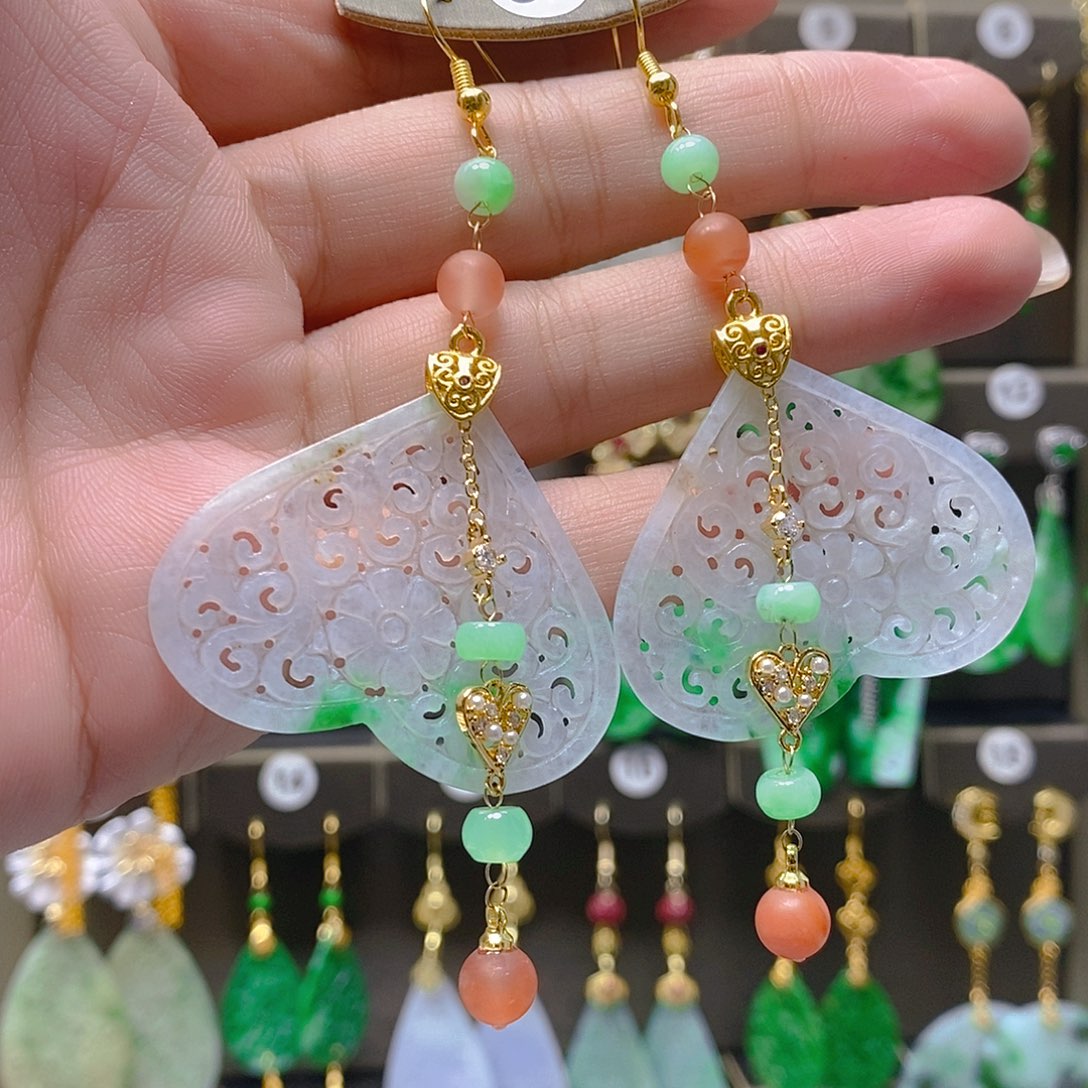 未镶嵌翡翠耳饰翡翠