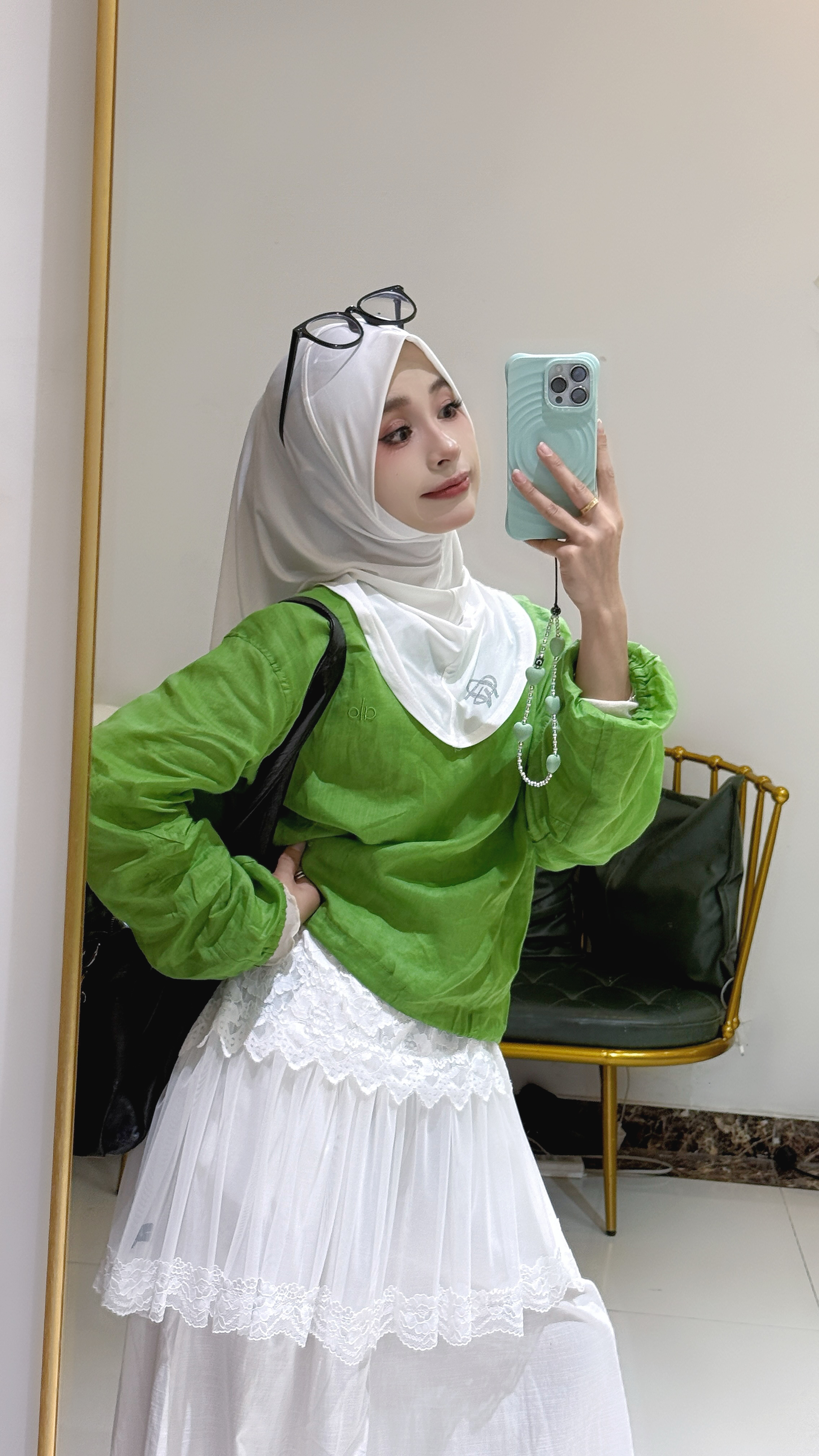 AGN原创设计品牌马来白色大飞机头套ol