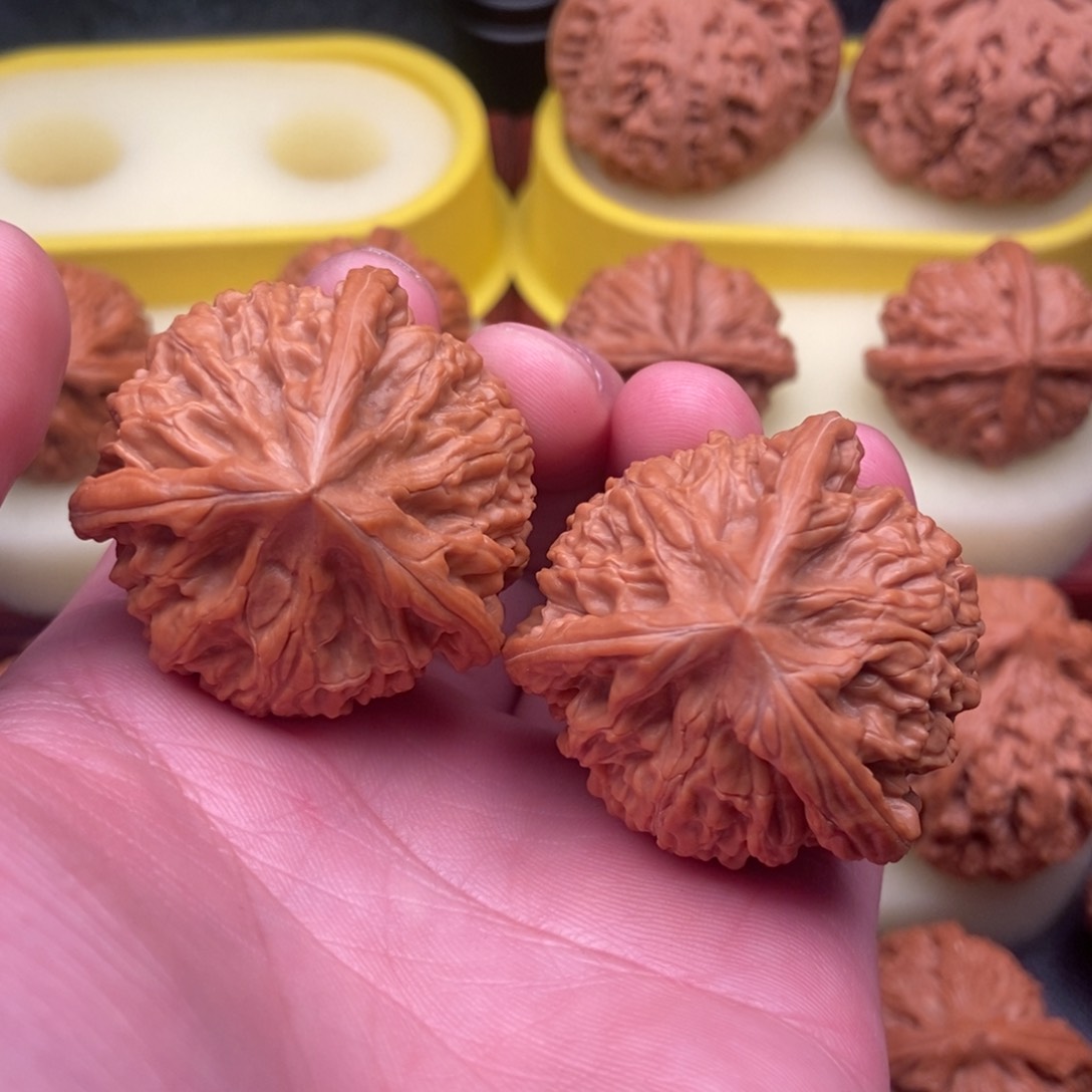 文玩核桃把件全品毕业大三棱40