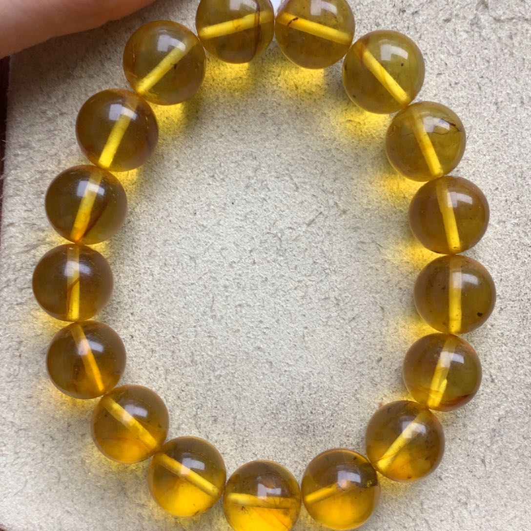 蜜蜡珠宝奇石未镶嵌