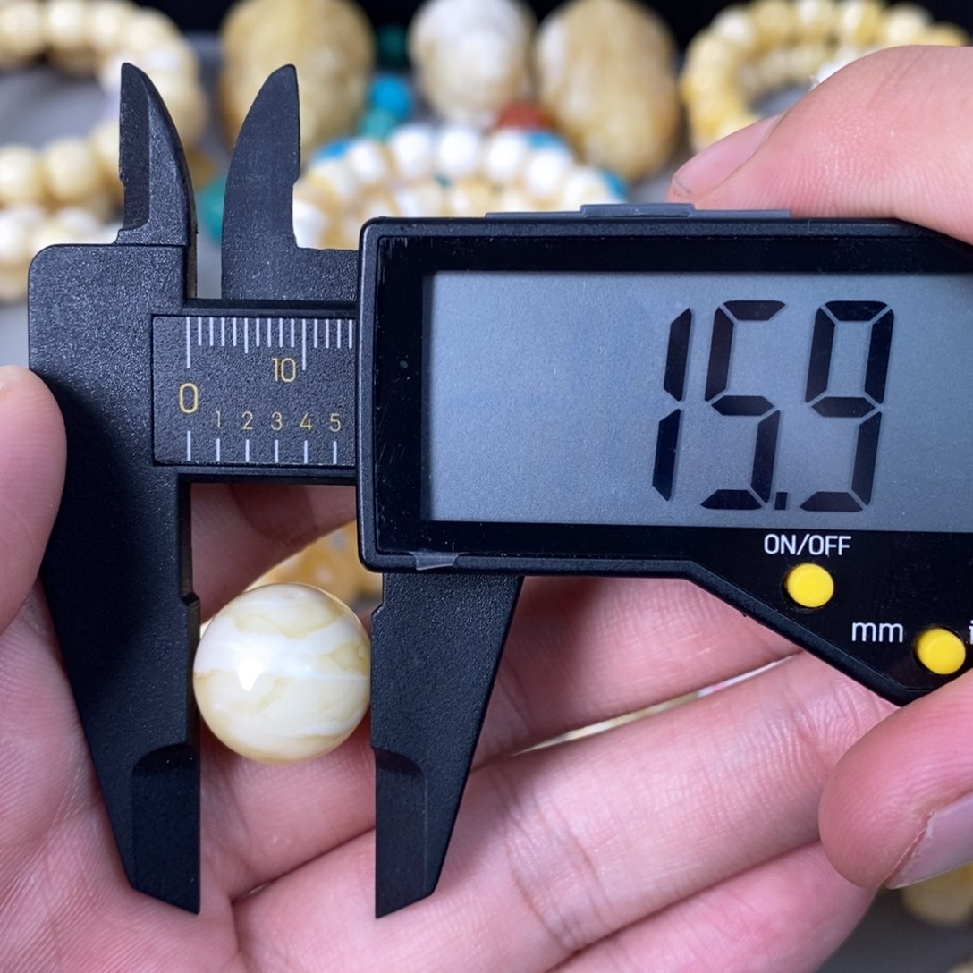 未镶嵌琥珀珠宝奇石微瑕