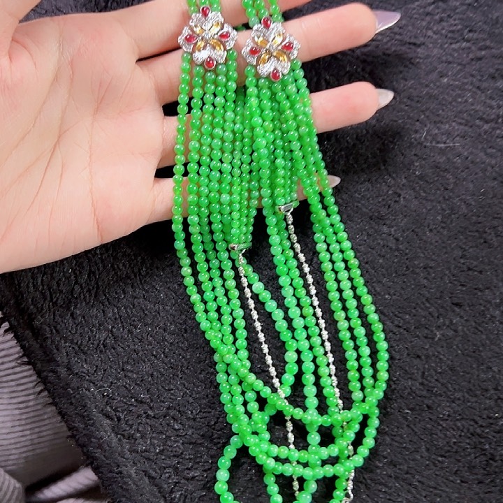 翡翠颈饰18K金镶嵌签收后24小时鉴赏期