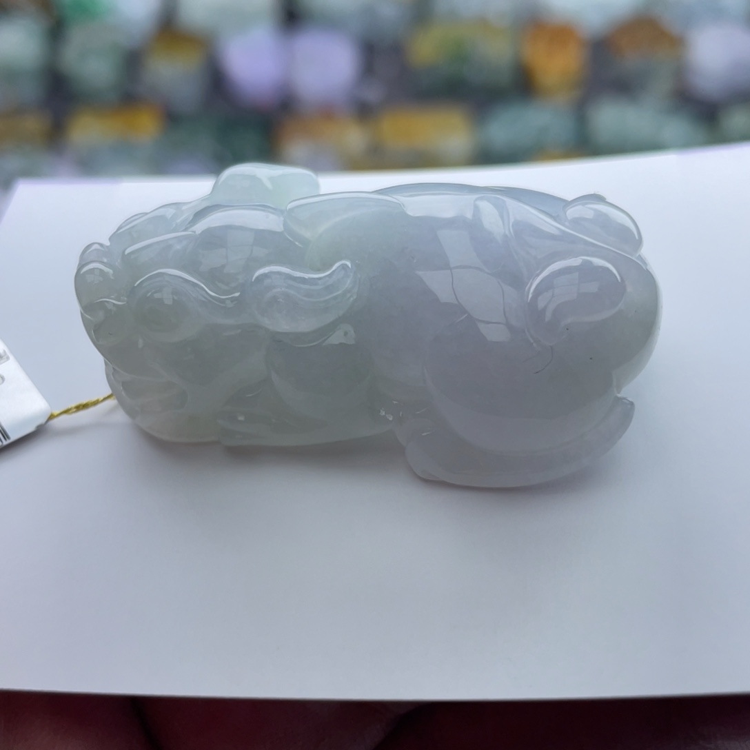 翡翠未镶嵌颈饰貔貅