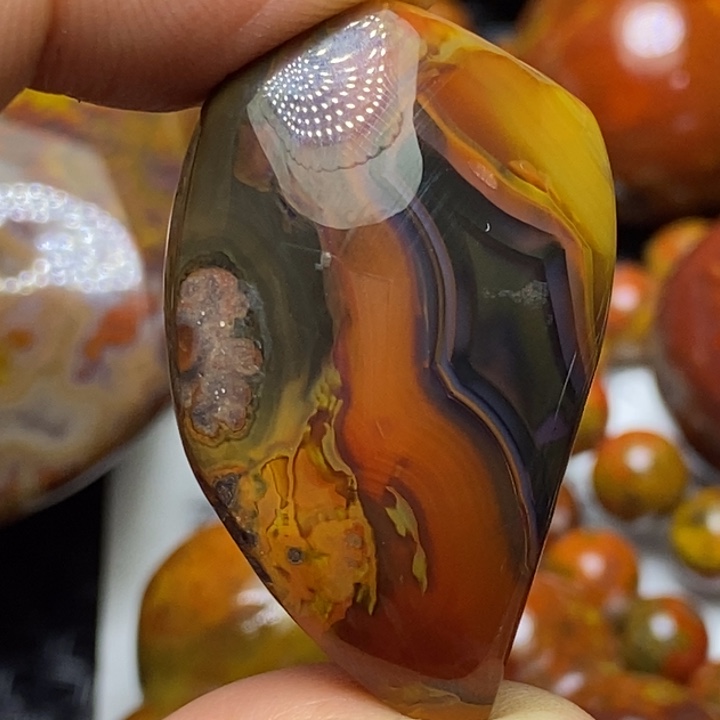 玛瑙/玉髓颈饰未镶嵌沃*